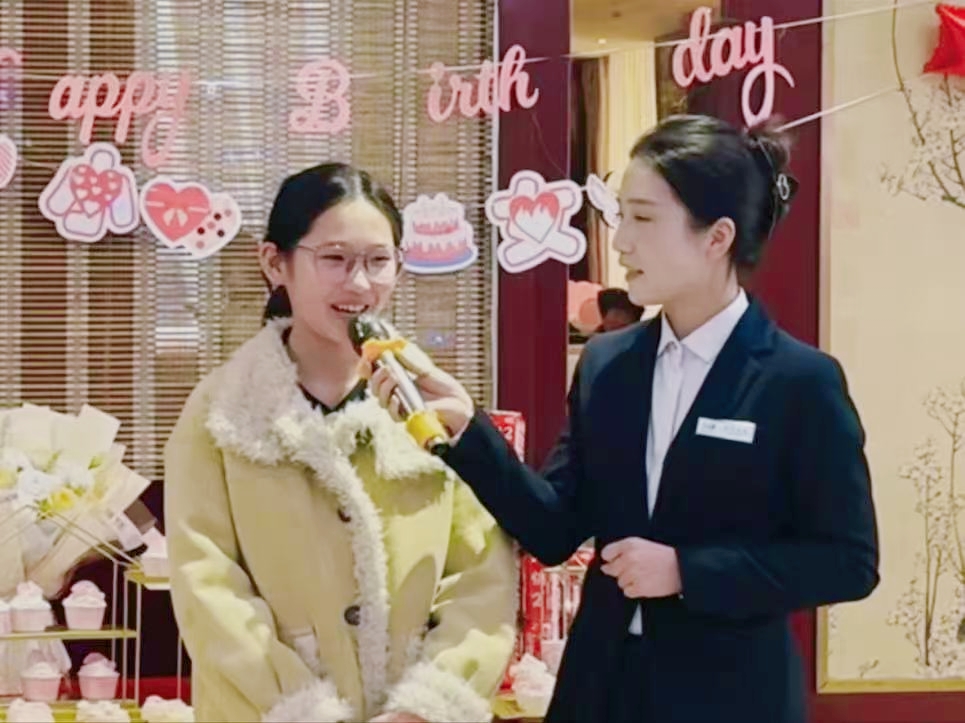 人生第一次，主持夢(mèng)的初次綻放